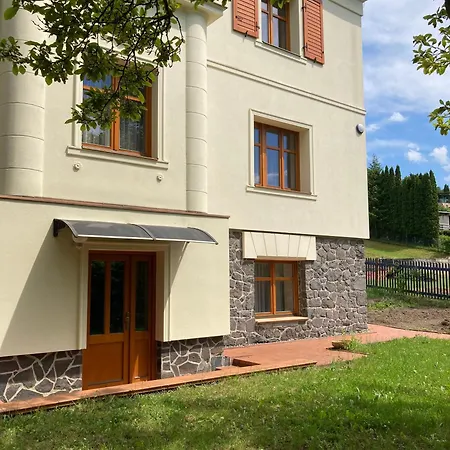 Apartamento Usti Nad Labem, Pod Hradem Strekovem Ústí nad Labem
