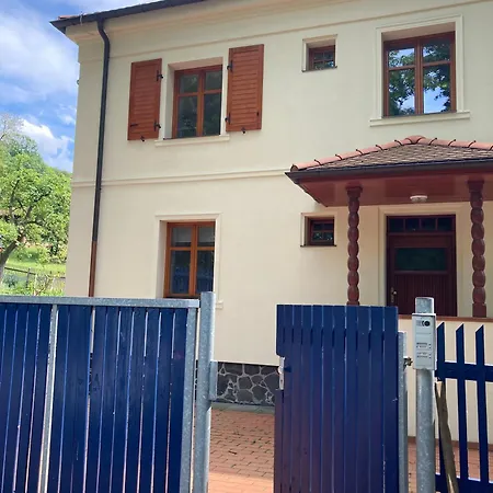Apartman Usti Nad Labem, Pod Hradem Strekovem
