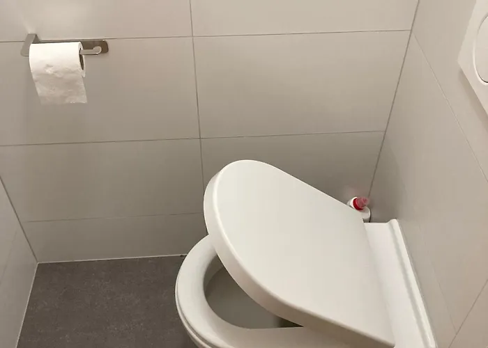 ústí Nad Labem, Pod Hradem Střekovem