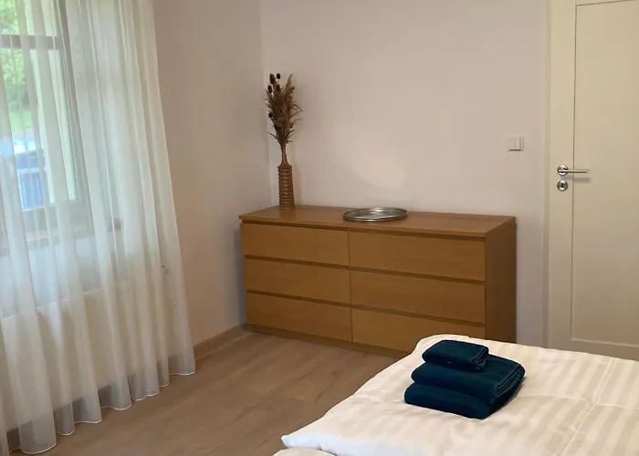 ústí Nad Labem, Pod Hradem Střekovem * Ústí nad Labem