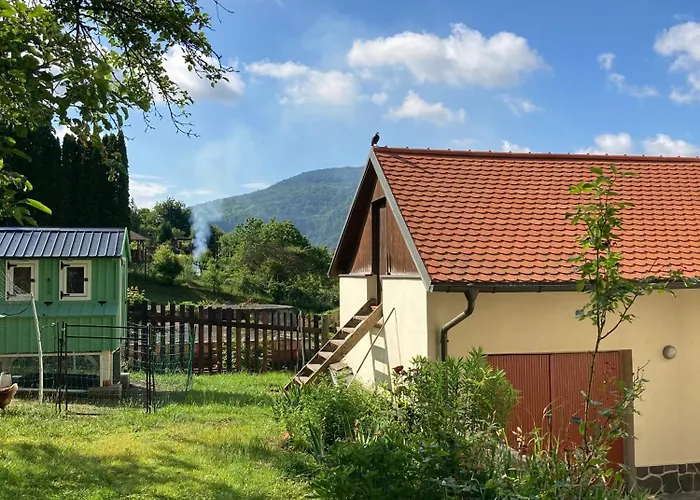 ústí Nad Labem, Pod Hradem Střekovem